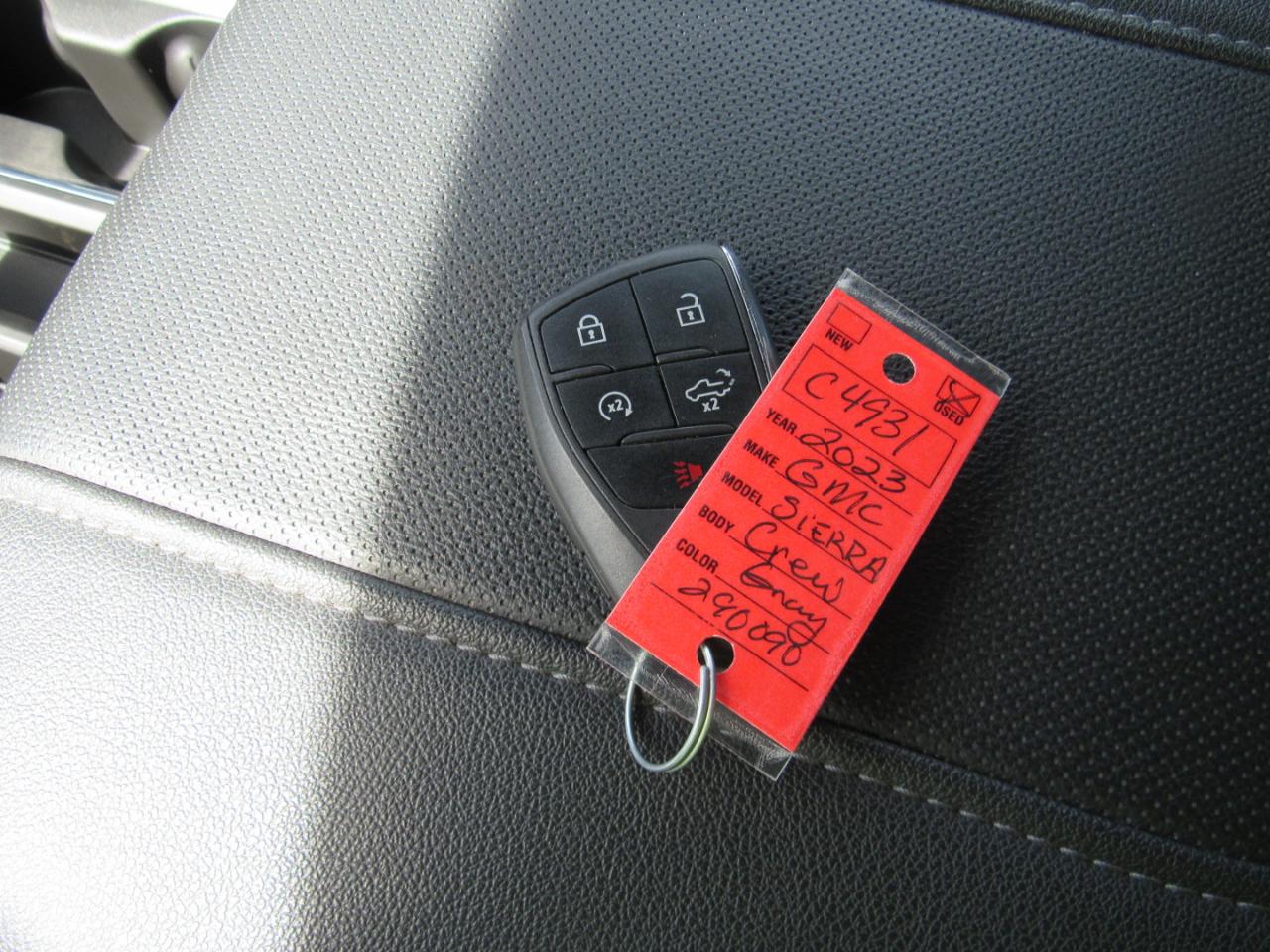 GMC Sierra 1500 SLT Crew Cab 4WD 2023