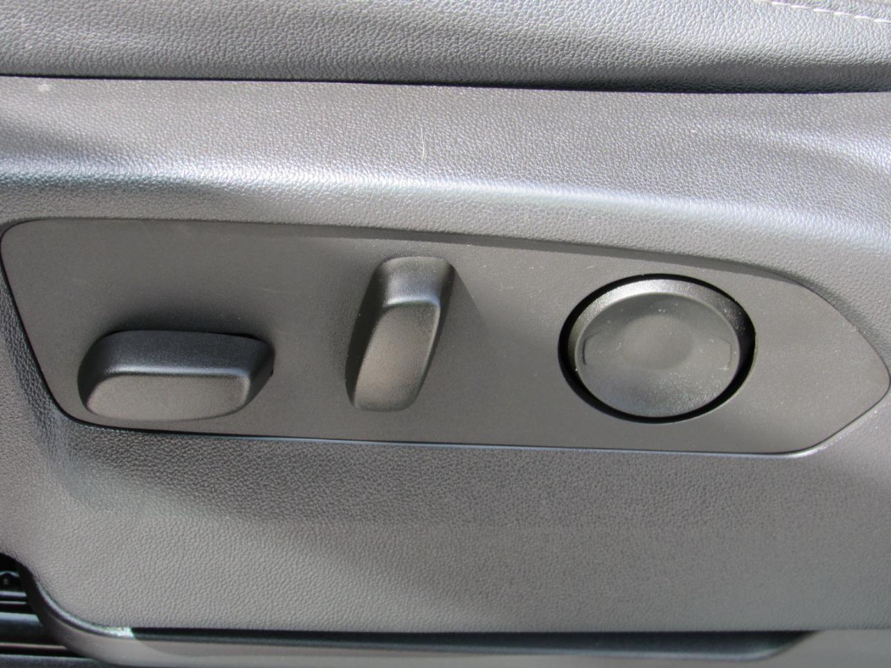 GMC Sierra 1500 SLT Crew Cab 4WD 2023