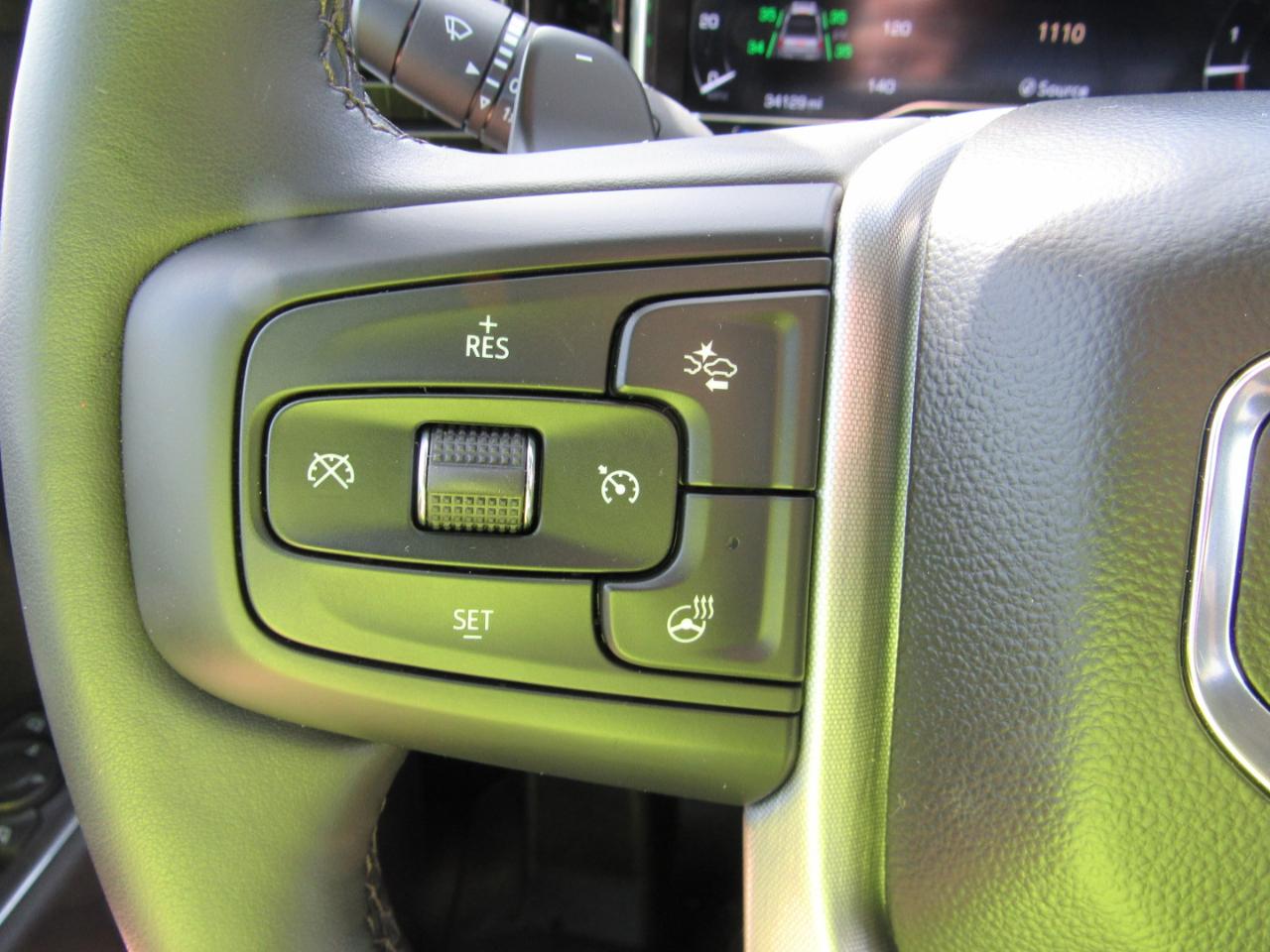 GMC Sierra 1500 SLT Crew Cab 4WD 2023