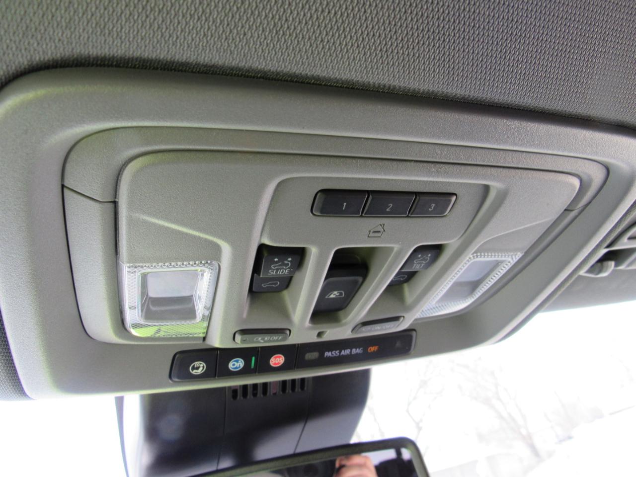 GMC Sierra 1500 SLT Crew Cab 4WD 2023