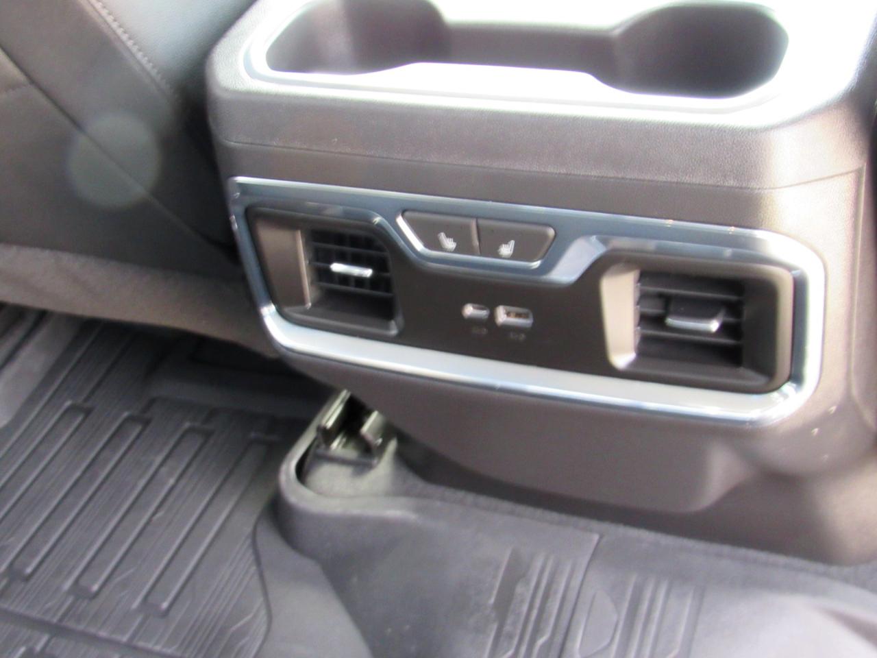 GMC Sierra 1500 SLT Crew Cab 4WD 2023