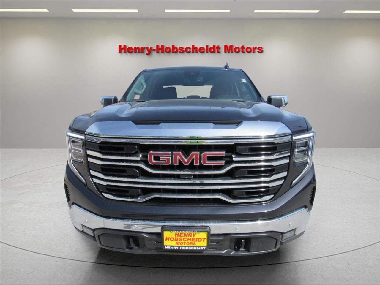 GMC Sierra 1500 SLT Crew Cab 4WD 2023