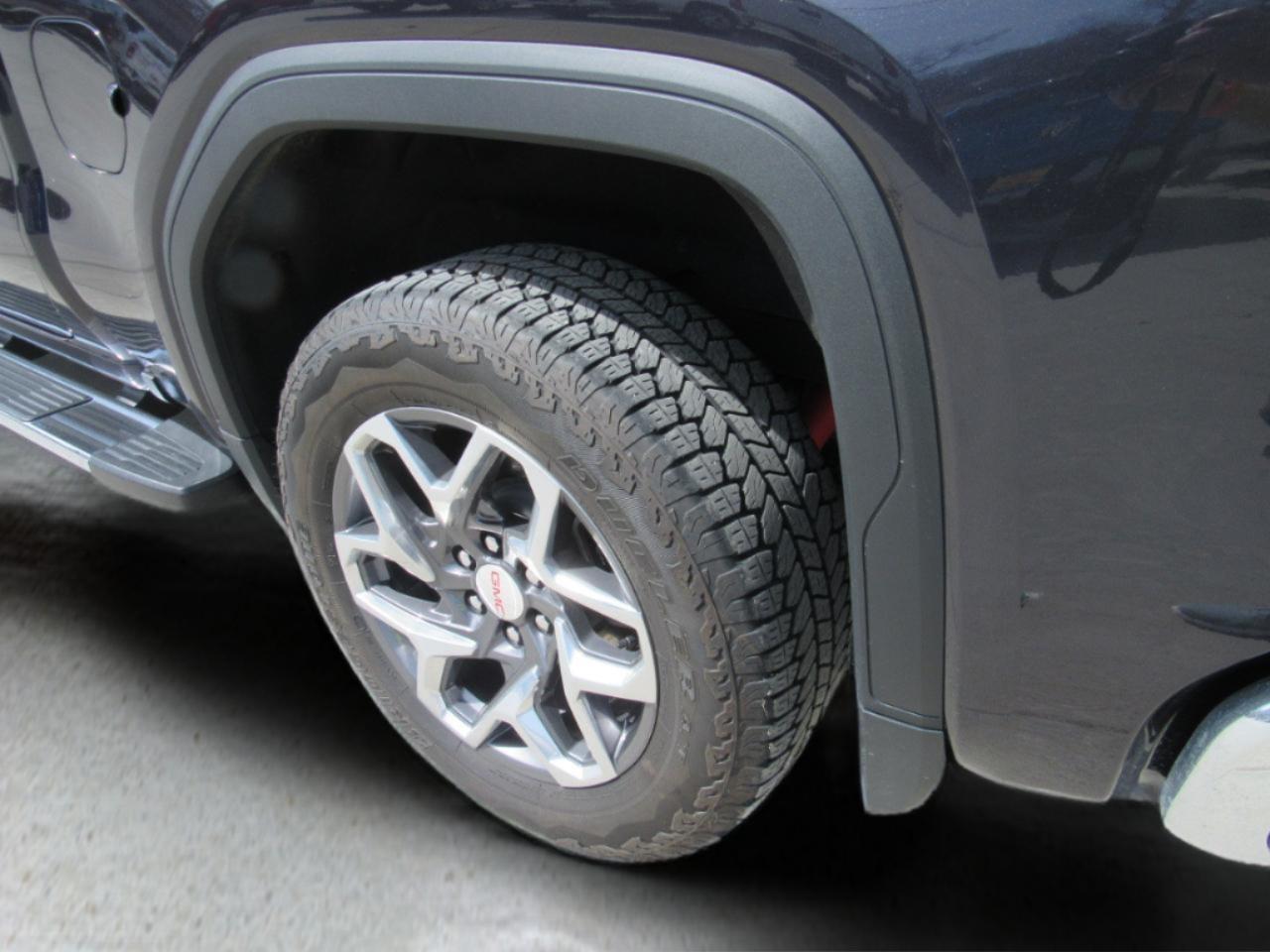 GMC Sierra 1500 SLT Crew Cab 4WD 2023