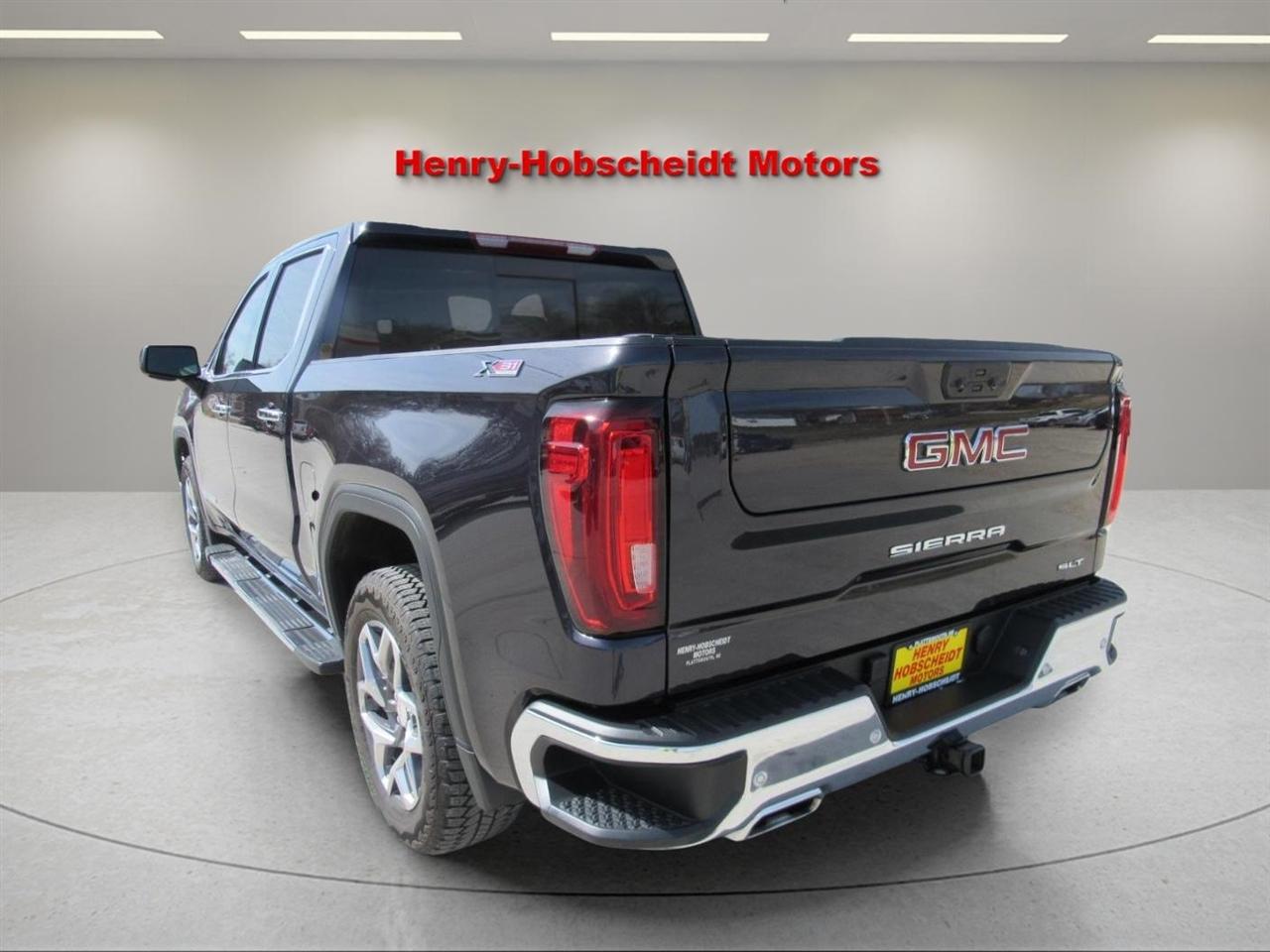 GMC Sierra 1500 SLT Crew Cab 4WD 2023