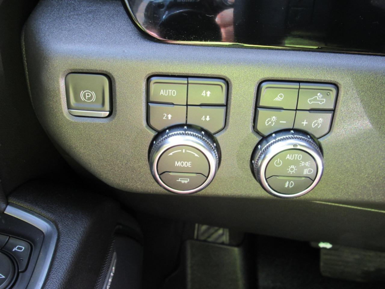 GMC Sierra 1500 SLT Crew Cab 4WD 2023