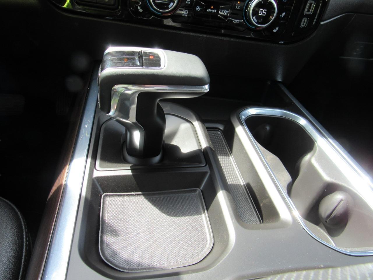 GMC Sierra 1500 SLT Crew Cab 4WD 2023