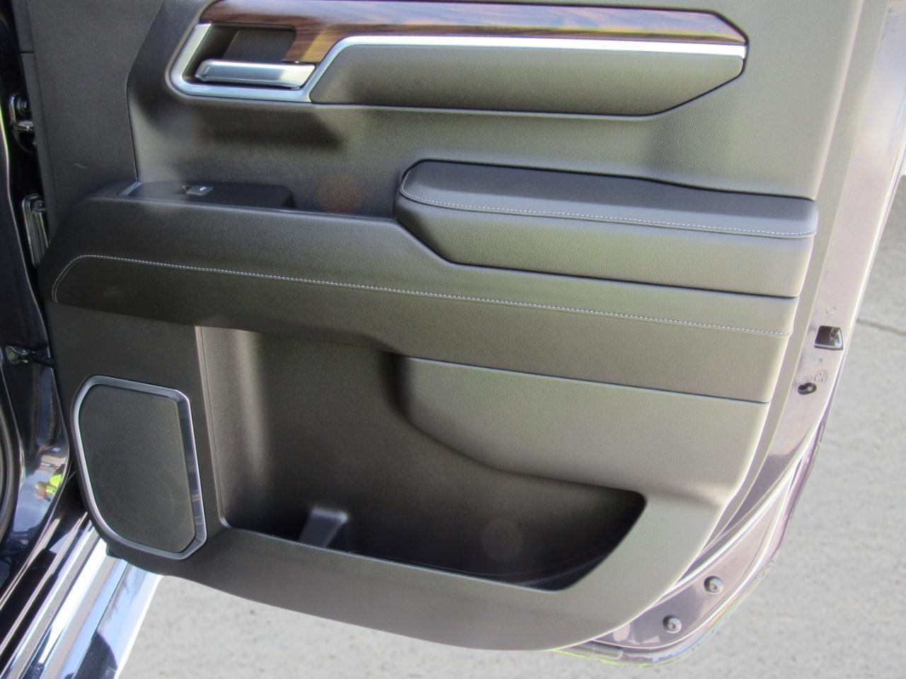 GMC Sierra 1500 SLT Crew Cab 4WD 2023