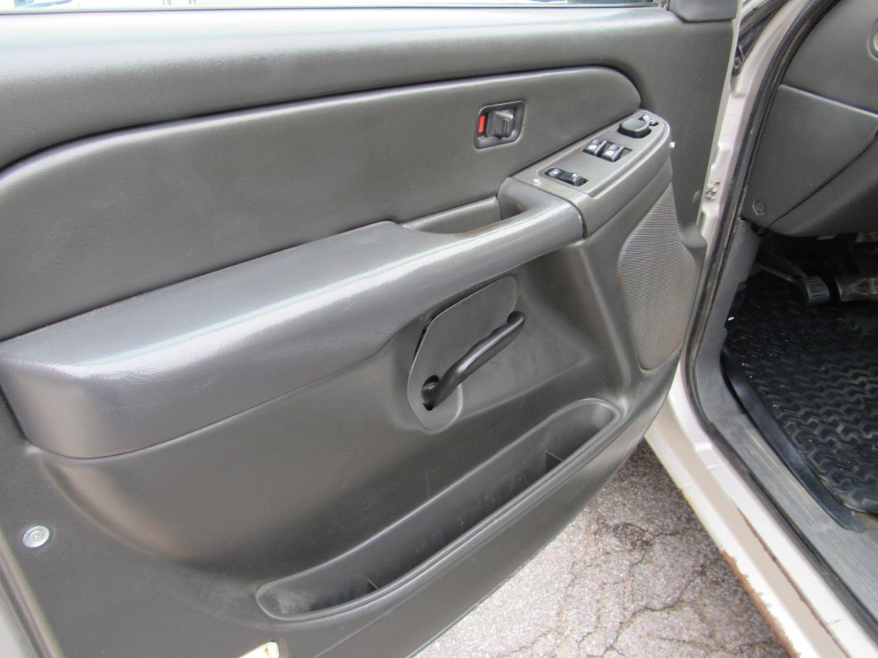 GMC Sierra 2500HD  2006