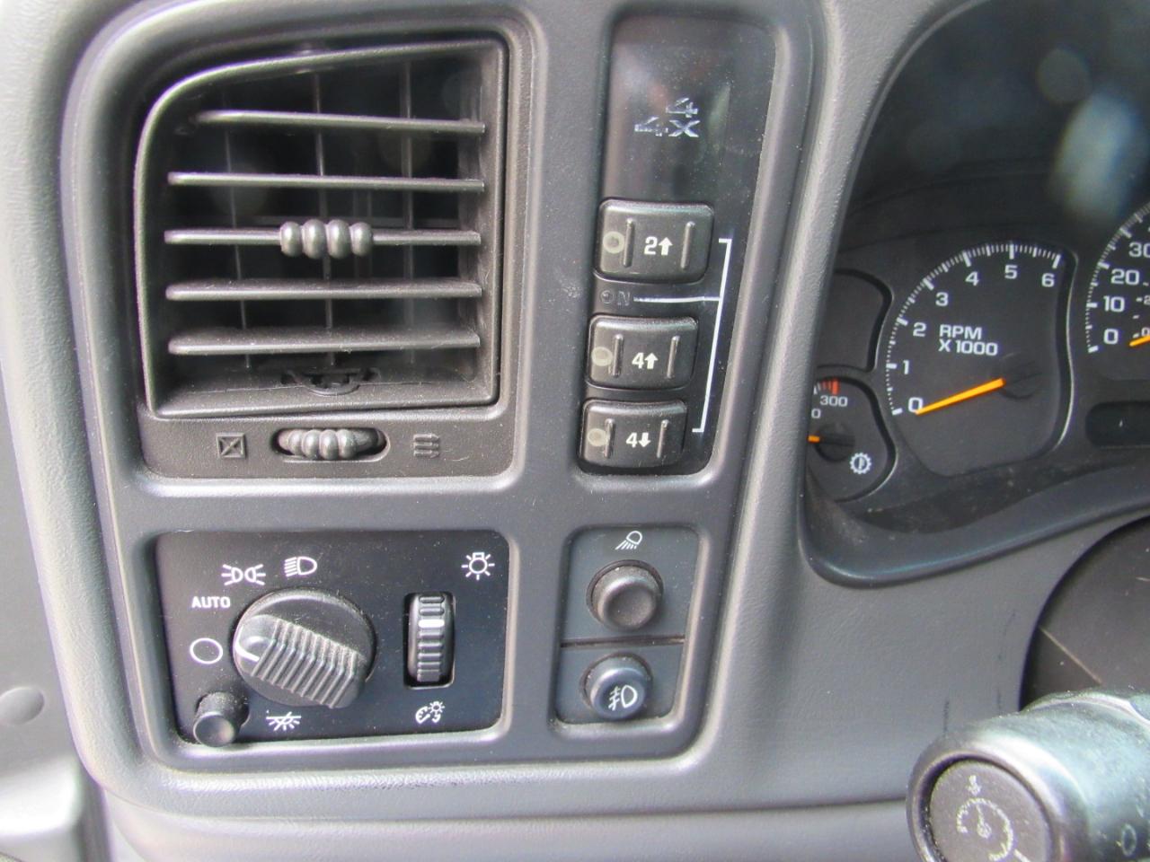 GMC Sierra 2500HD  2006
