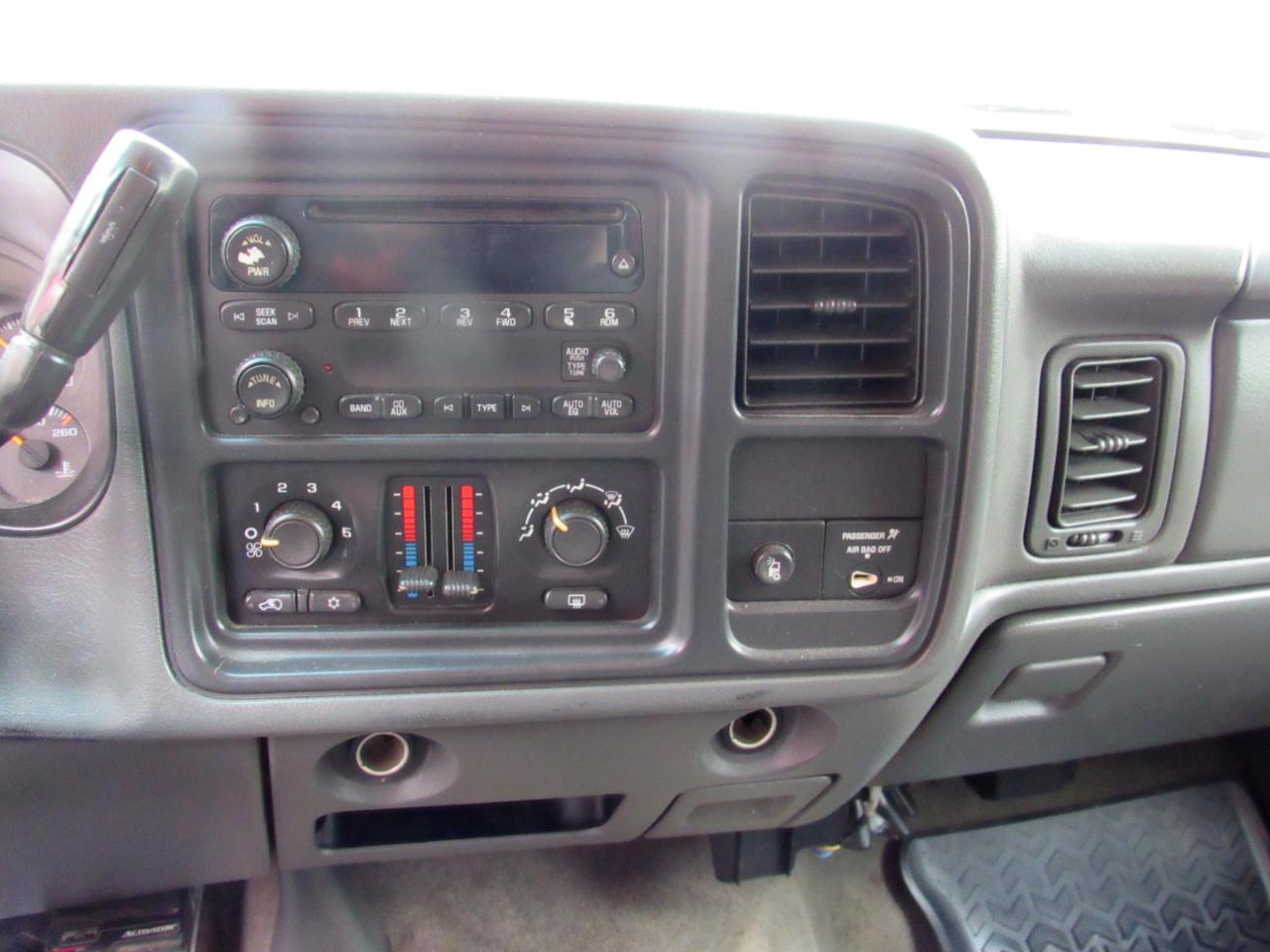 GMC Sierra 2500HD  2006