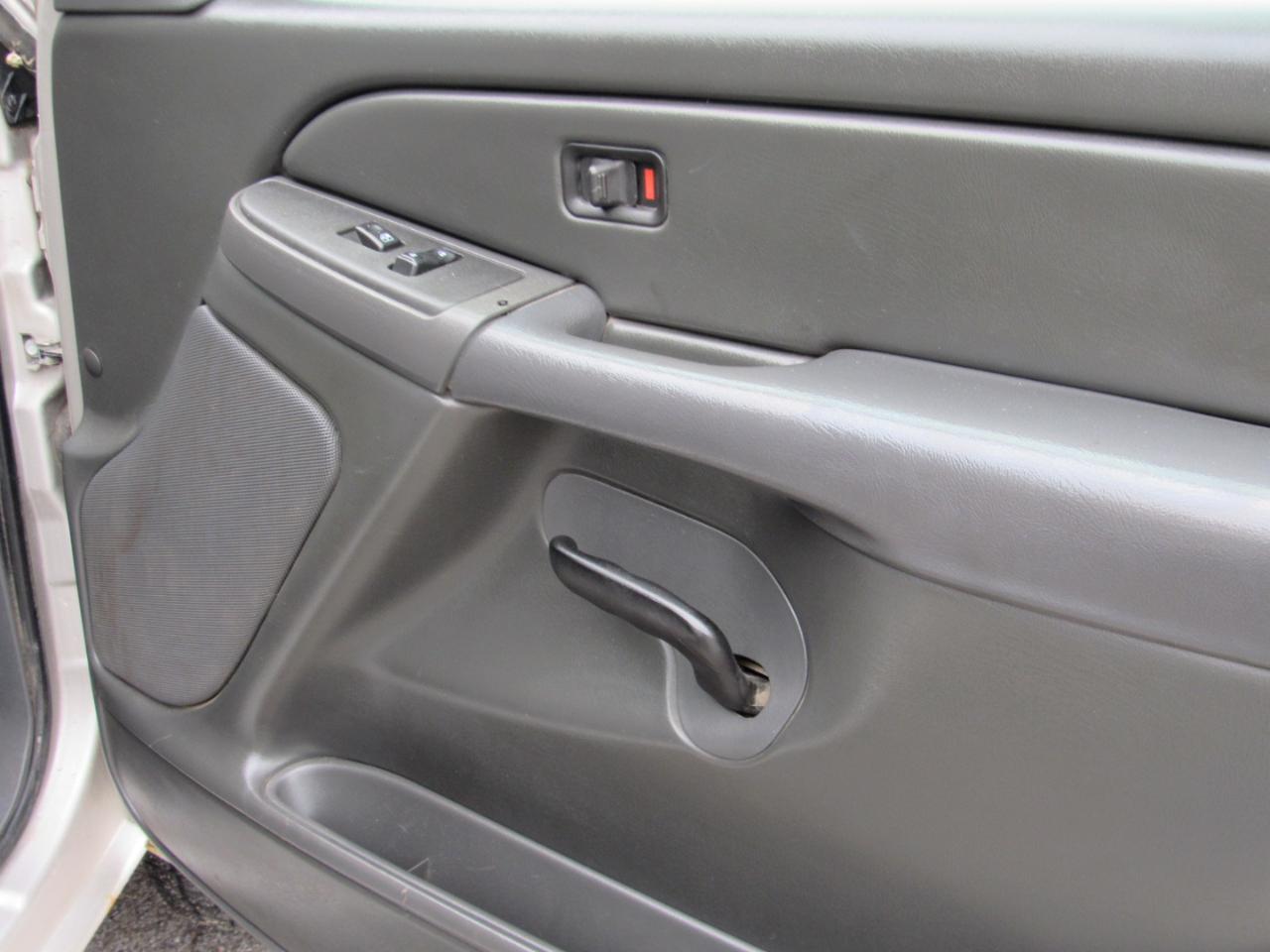 GMC Sierra 2500HD  2006