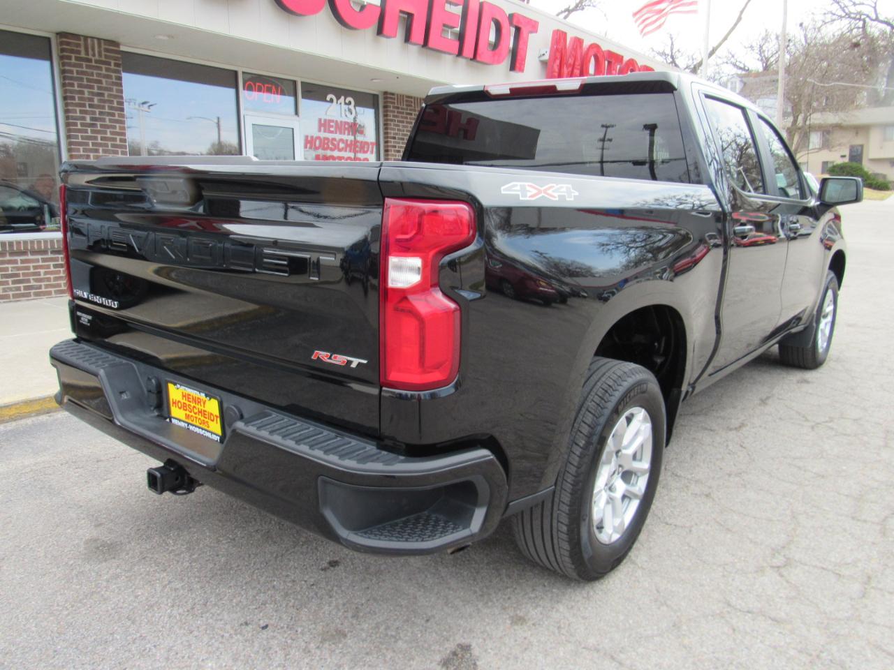 Chevrolet Silverado 1500 RST Crew Cab 4WD 2026