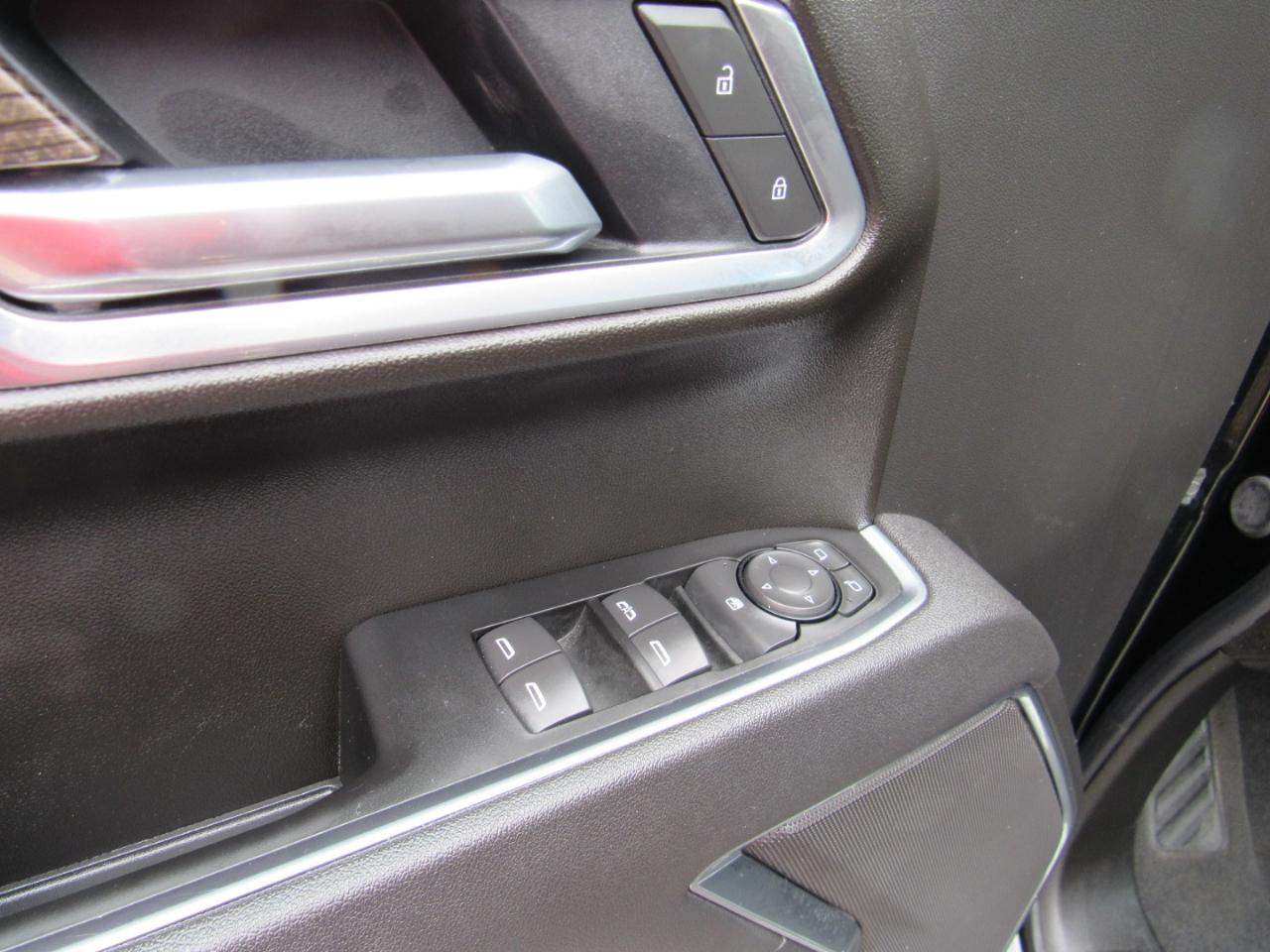 Chevrolet Silverado 1500 RST Crew Cab 4WD 2026