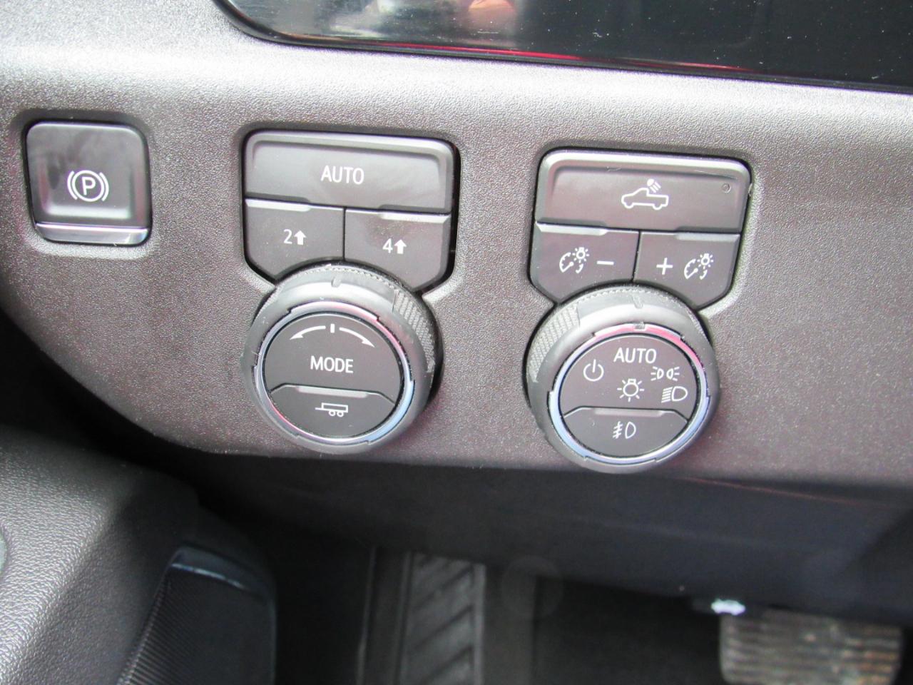 Chevrolet Silverado 1500 RST Crew Cab 4WD 2026