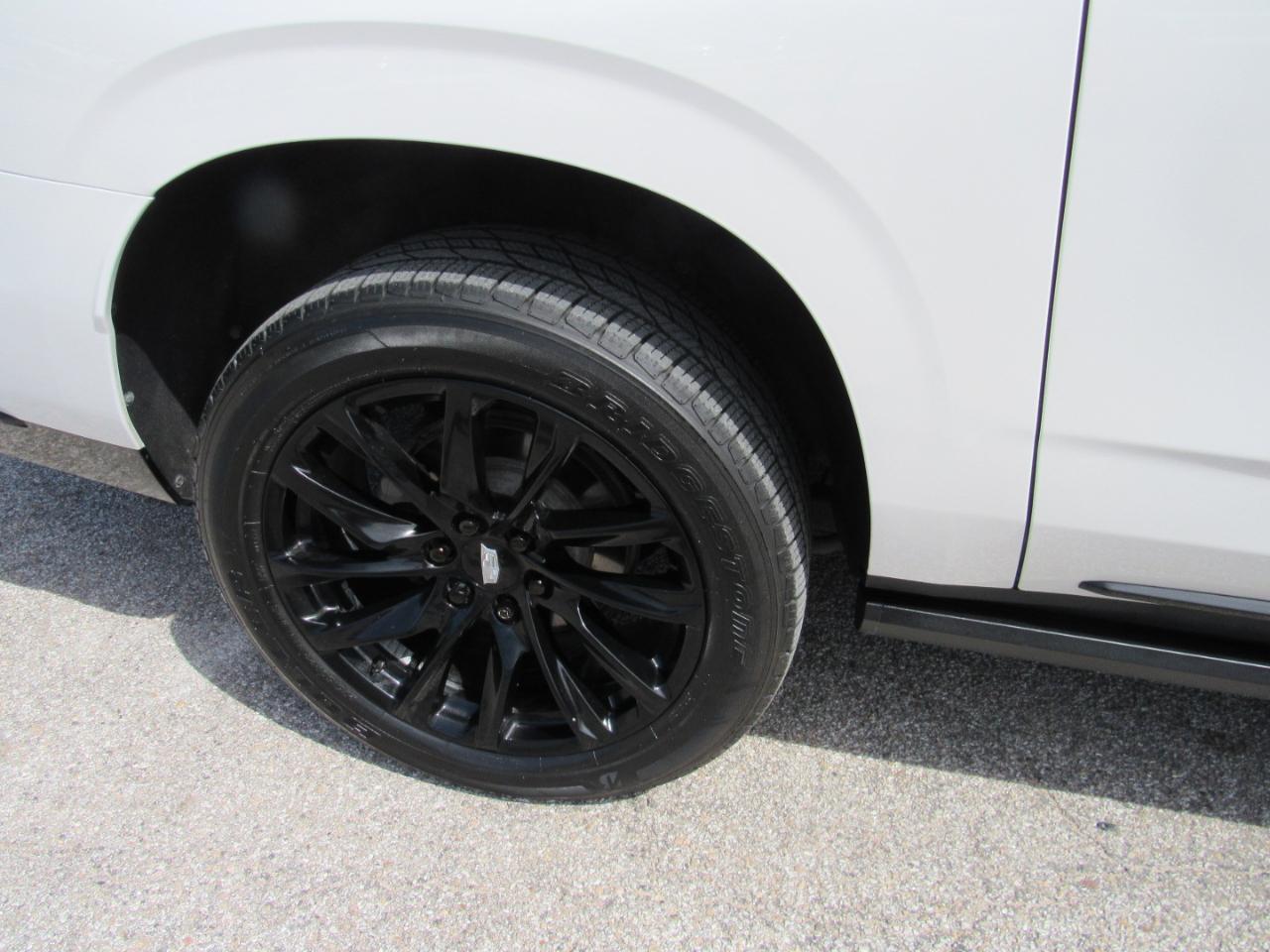 Cadillac Escalade ESV  2021