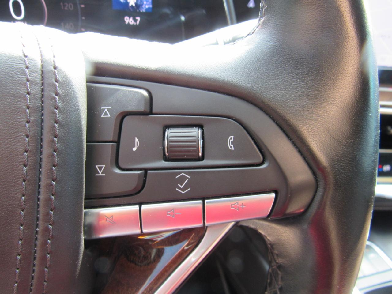 Cadillac Escalade ESV  2021