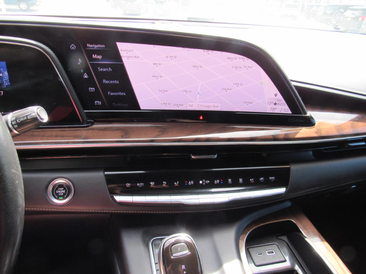 Cadillac Escalade ESV  2021