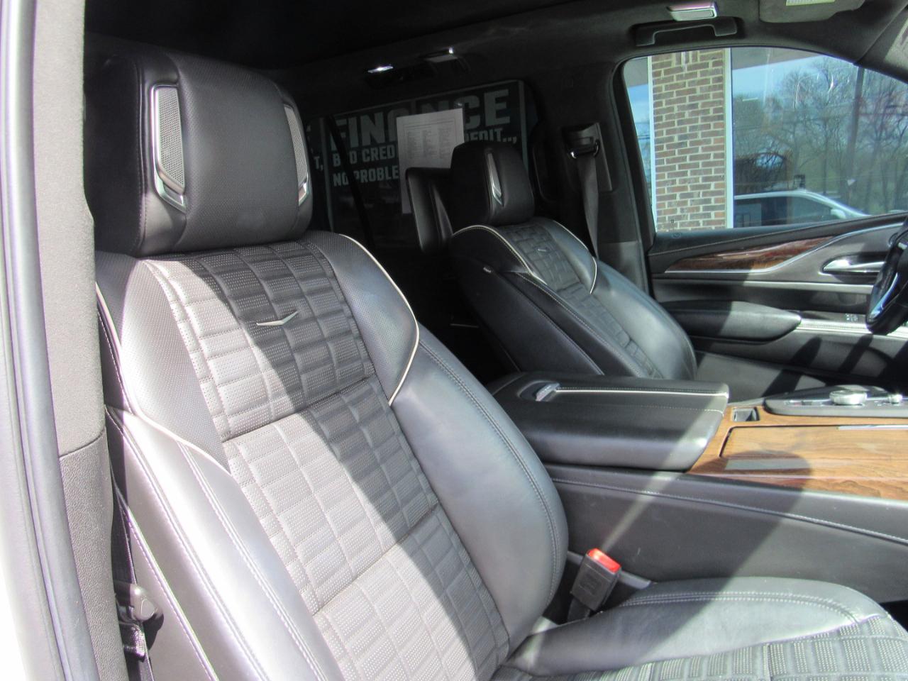 Cadillac Escalade ESV  2021