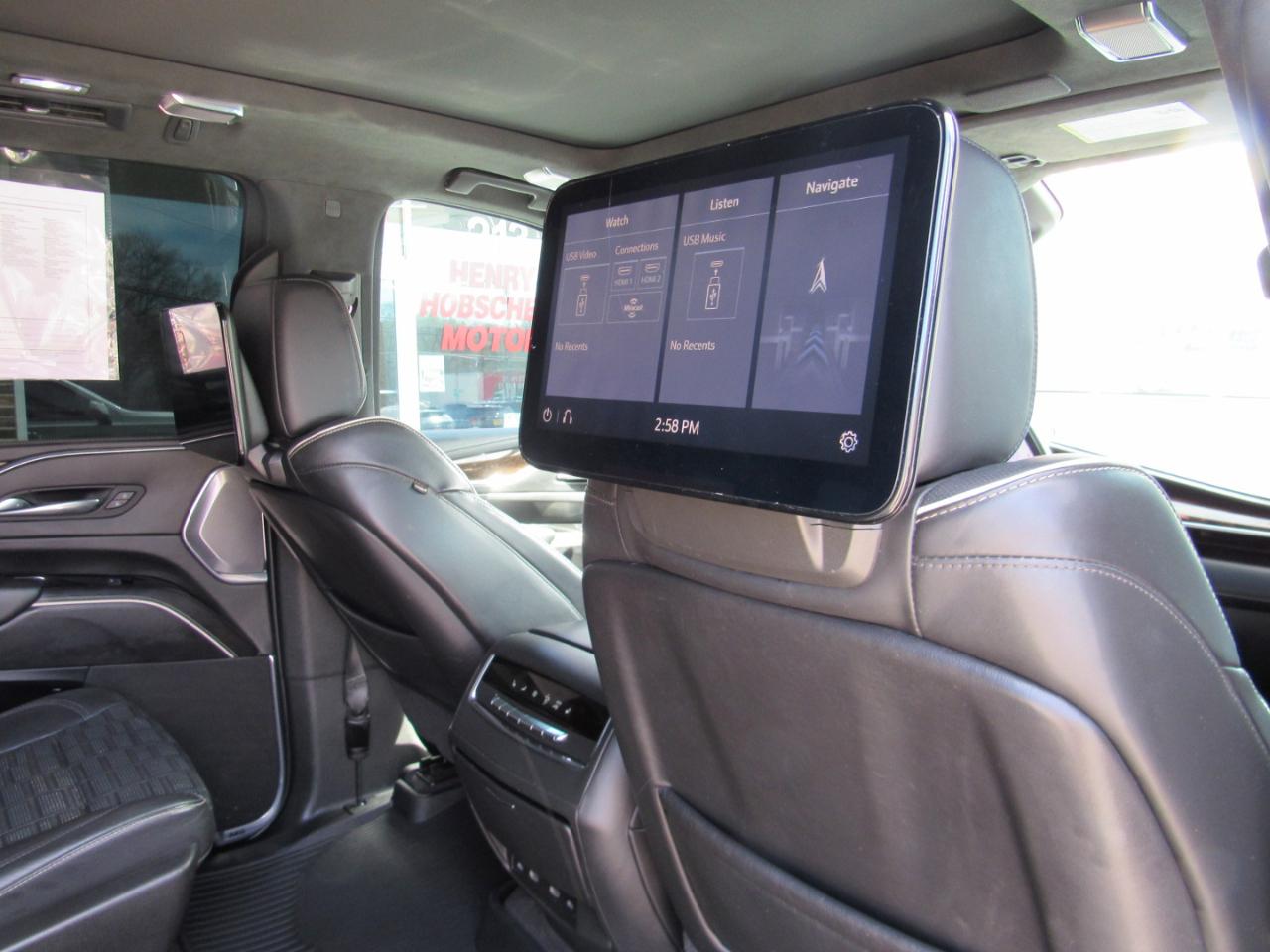 Cadillac Escalade ESV  2021