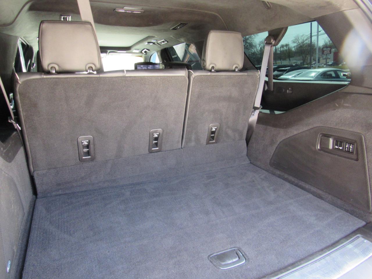 Cadillac Escalade ESV  2021