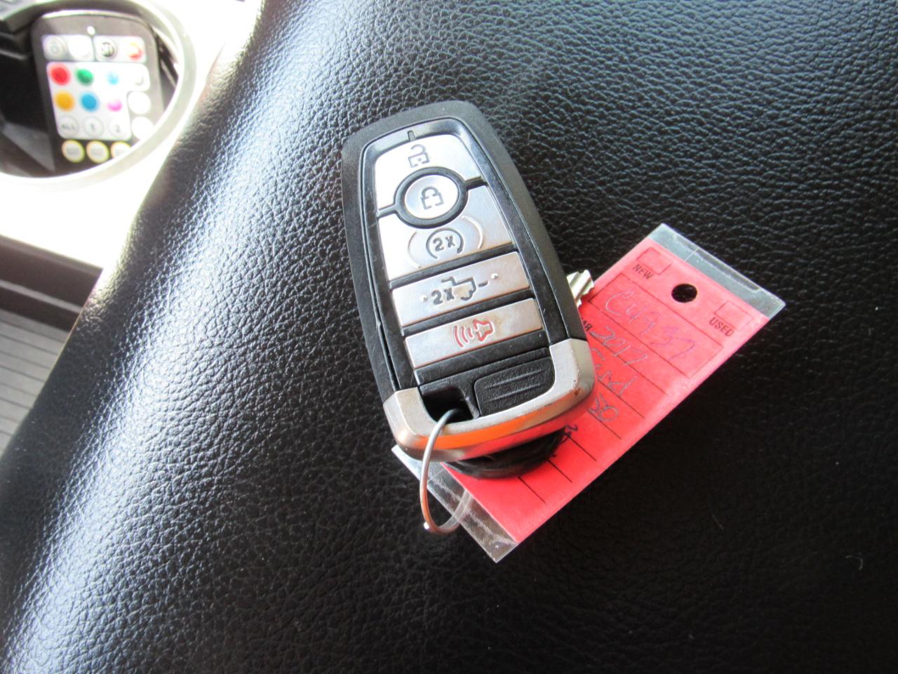 Ford Super Duty F-350 SRW  2017