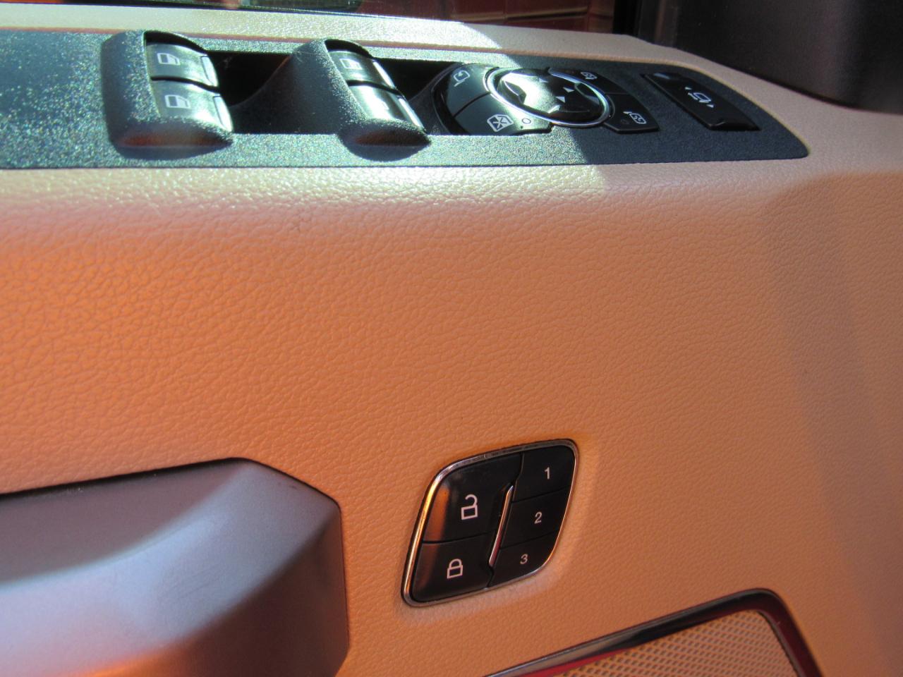 Ford Super Duty F-350 SRW  2017