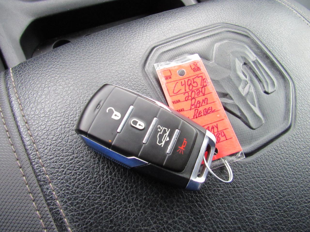 RAM 1500 Rebel Crew Cab 4WD 2020