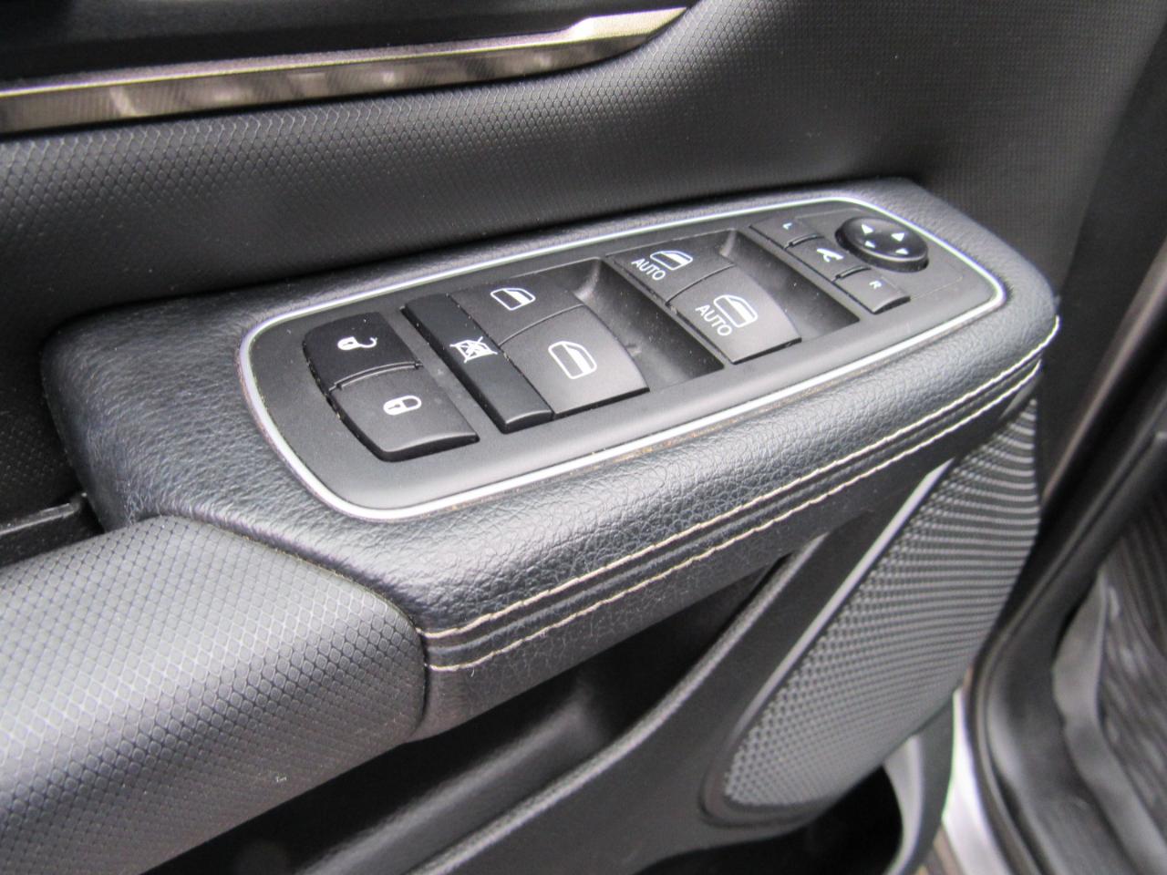 RAM 1500 Rebel Crew Cab 4WD 2020