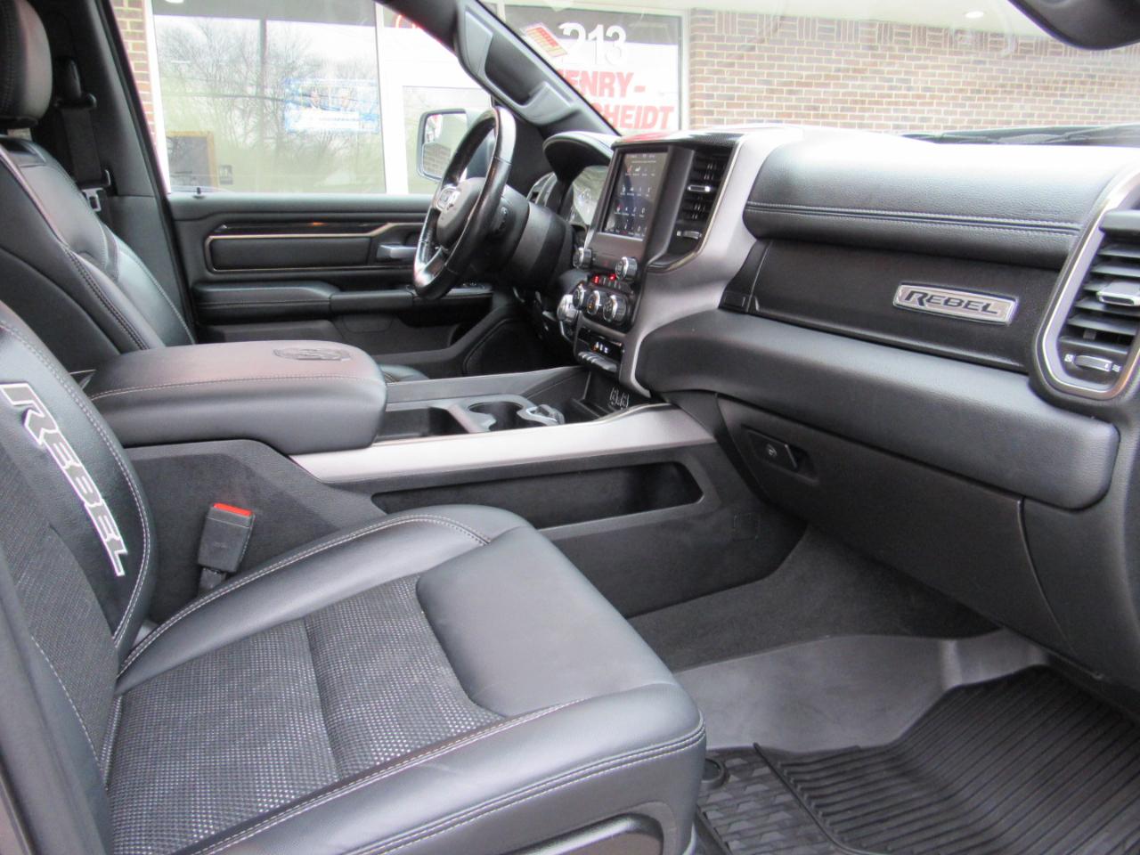 RAM 1500 Rebel Crew Cab 4WD 2020