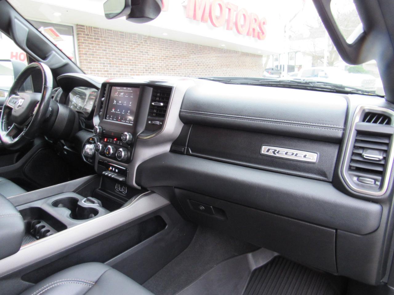 RAM 1500 Rebel Crew Cab 4WD 2020