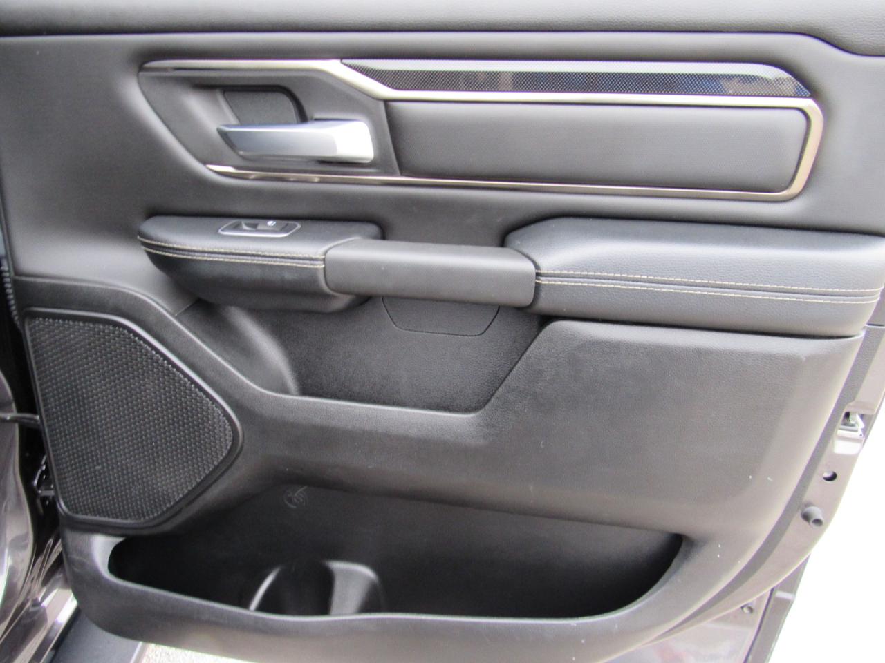 RAM 1500 Rebel Crew Cab 4WD 2020