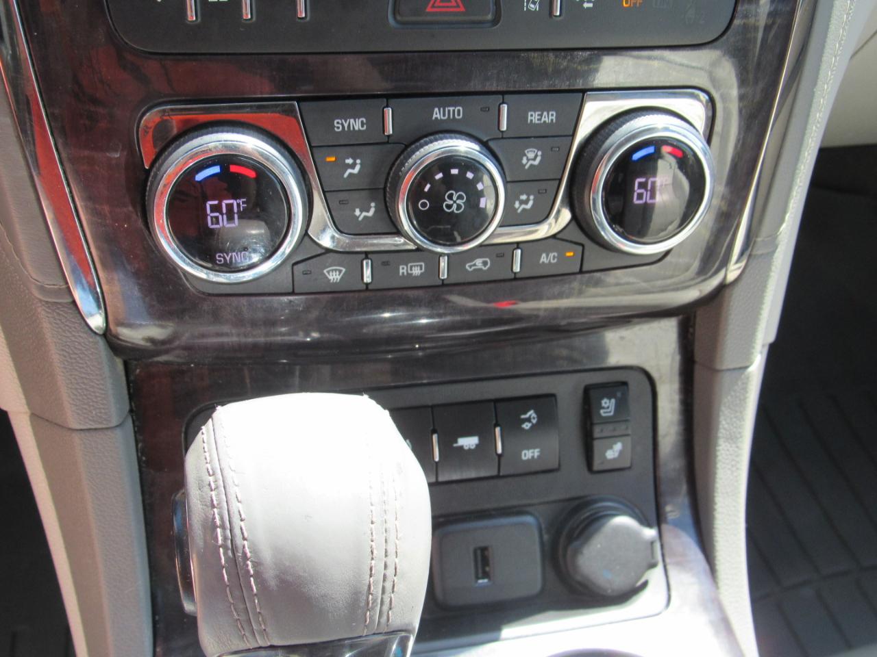 Buick Enclave Premium AWD 2015