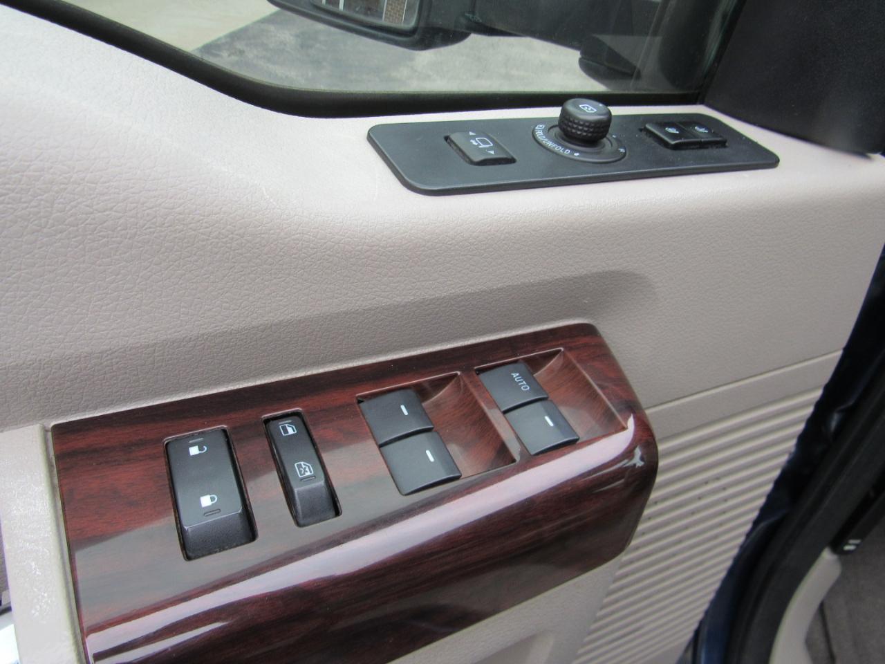 Ford Super Duty F-250 SRW  2009