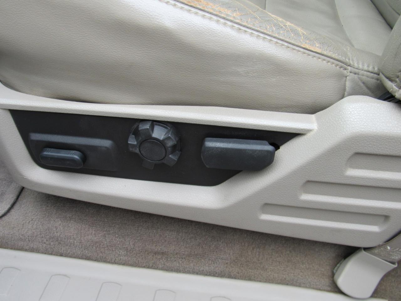 Ford Super Duty F-250 SRW  2009