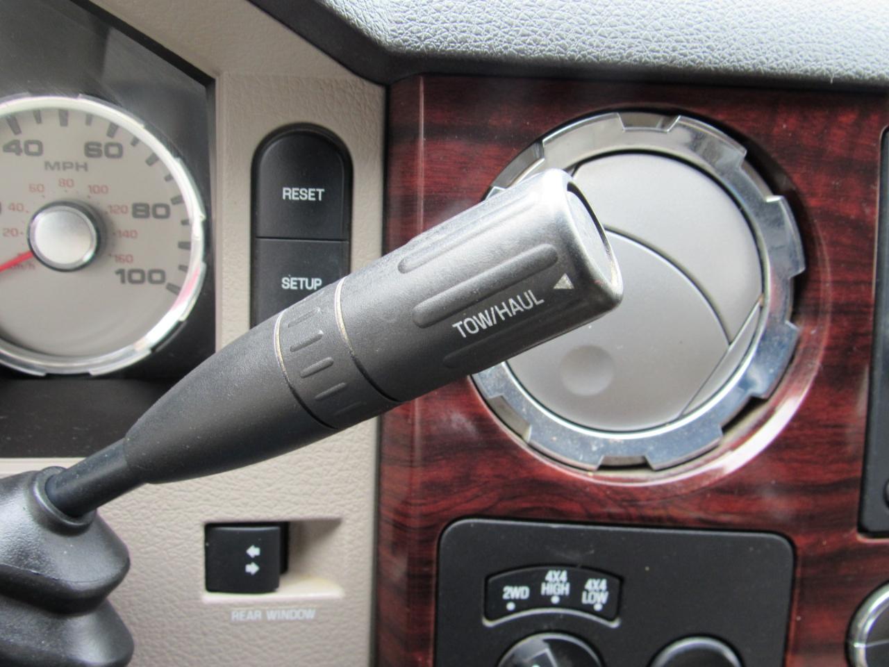 Ford Super Duty F-250 SRW  2009