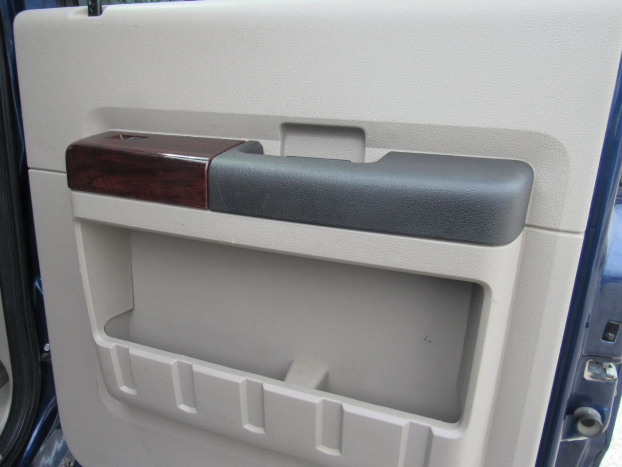 Ford Super Duty F-250 SRW  2009