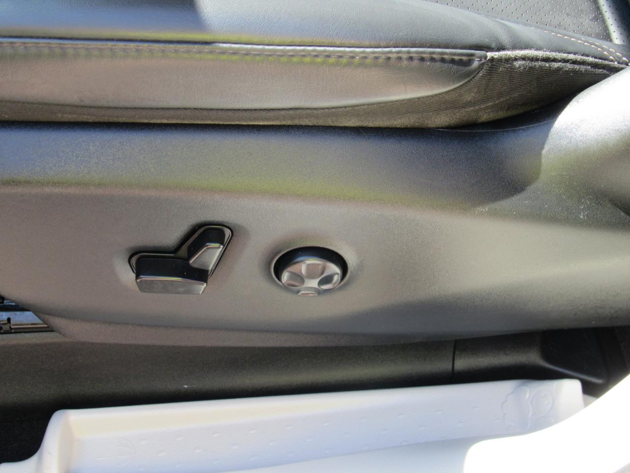 Chrysler Pacifica Touring L FWD 2023
