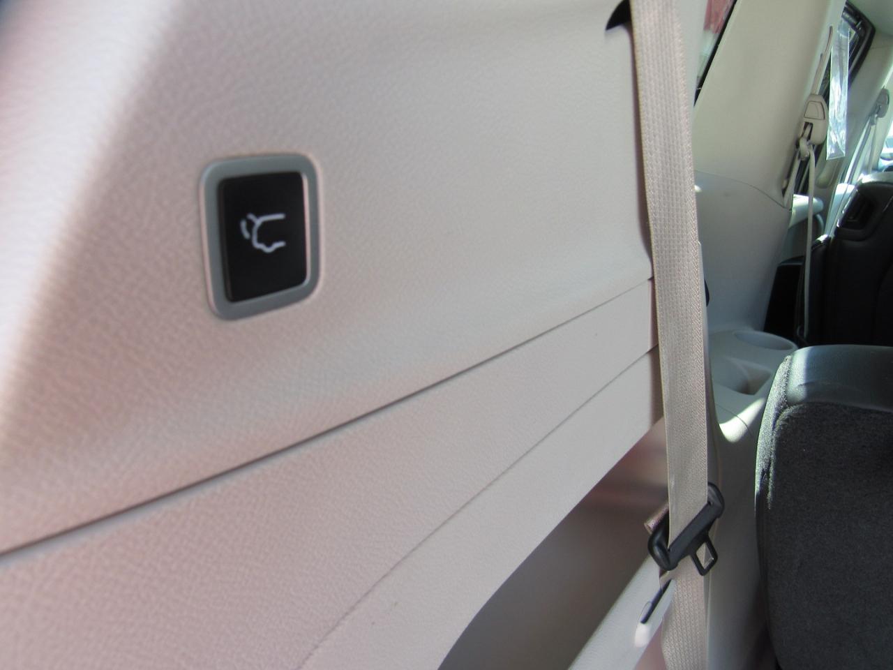 Chrysler Pacifica Touring L FWD 2024