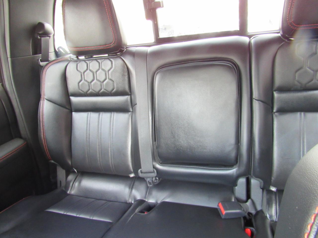 Nissan Frontier PRO-4X Crew Cab 4WD 2023