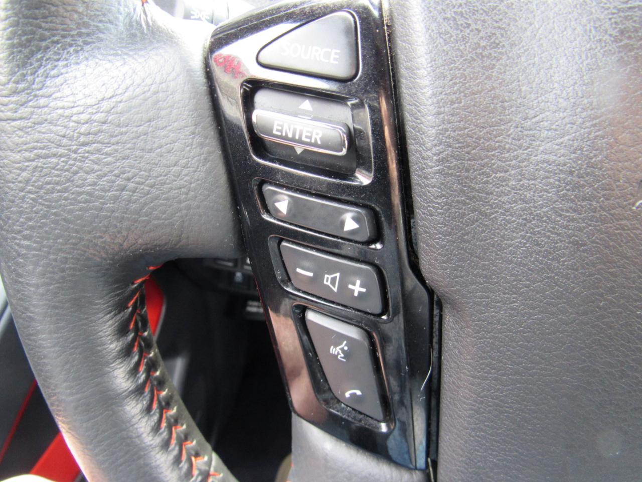 Nissan Frontier PRO-4X Crew Cab 4WD 2023