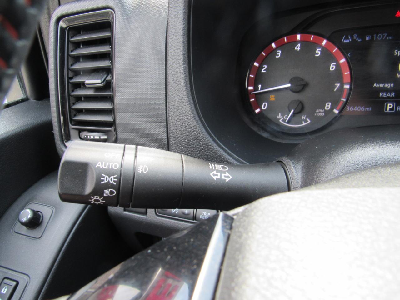 Nissan Frontier PRO-4X Crew Cab 4WD 2023