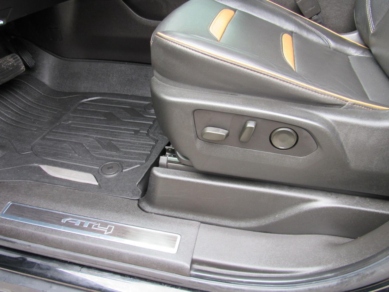 GMC Yukon XL AT4 4WD 2021