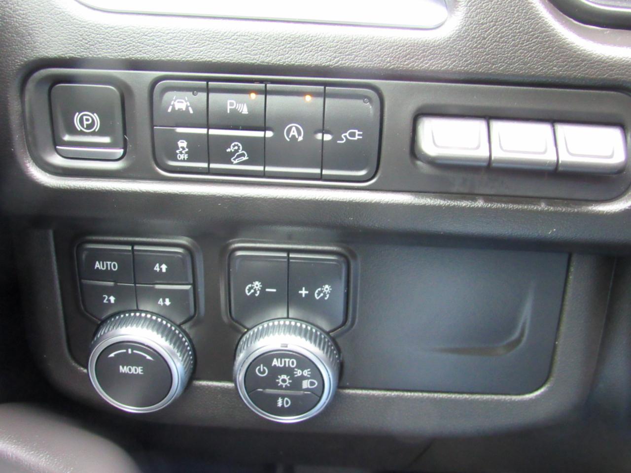 GMC Yukon XL AT4 4WD 2021