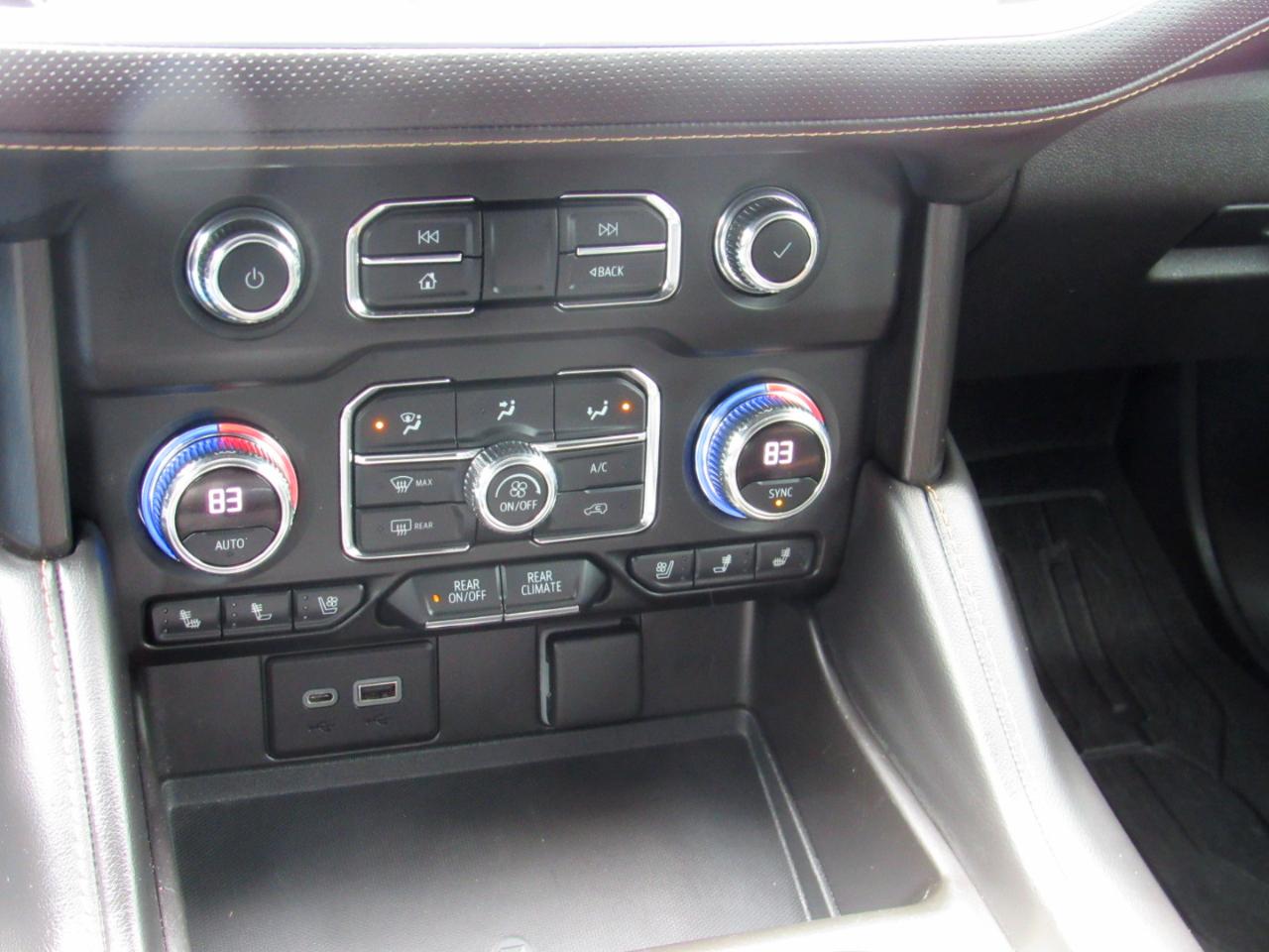 GMC Yukon XL AT4 4WD 2021