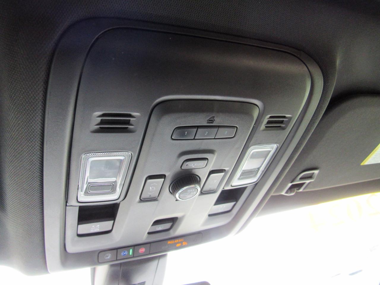 GMC Yukon XL AT4 4WD 2021