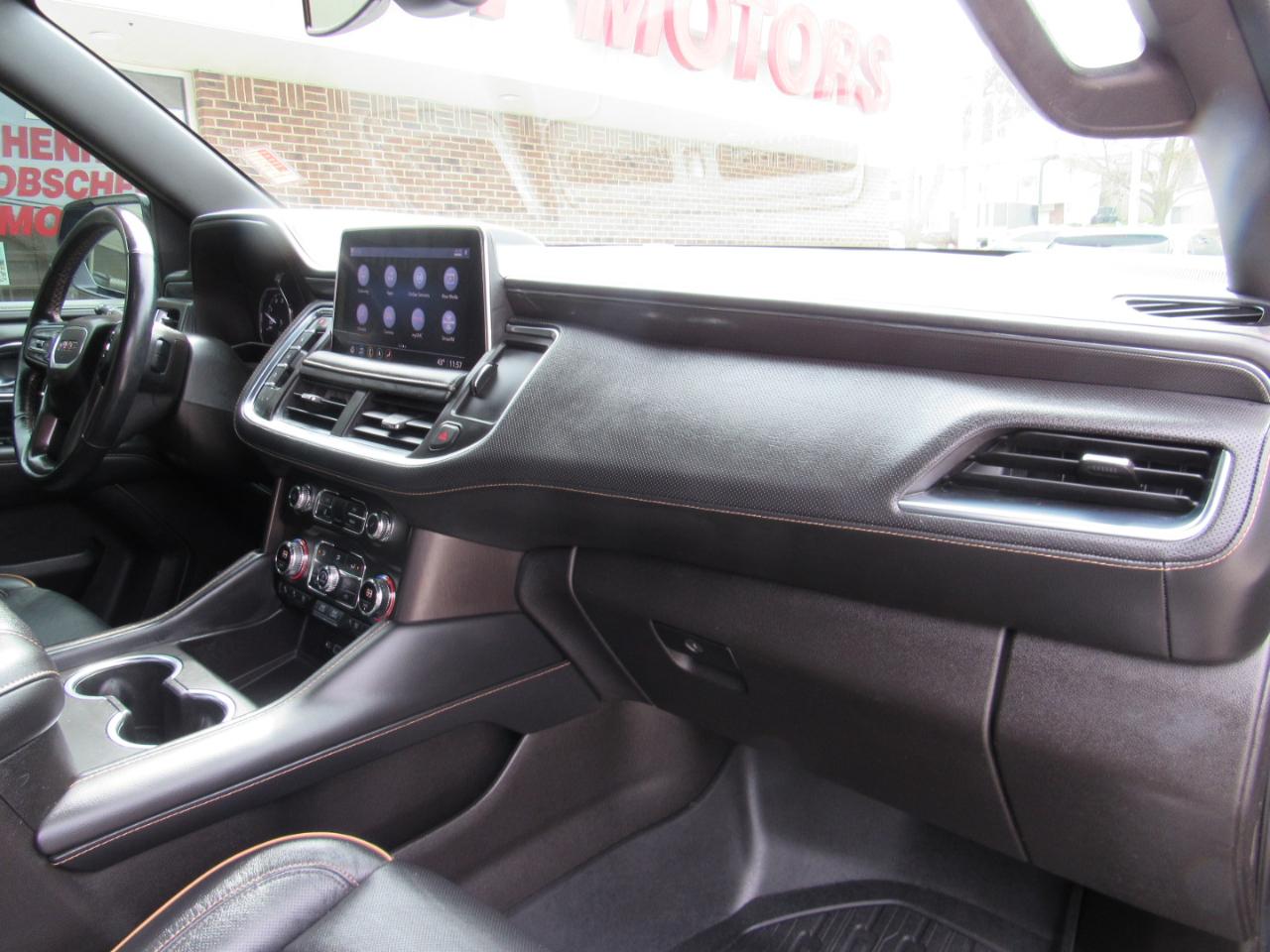 GMC Yukon XL AT4 4WD 2021