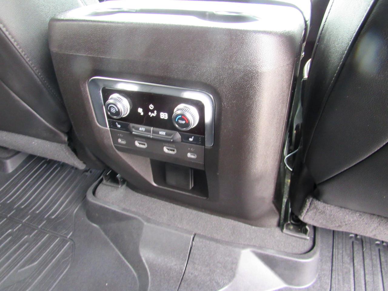 GMC Yukon XL AT4 4WD 2021