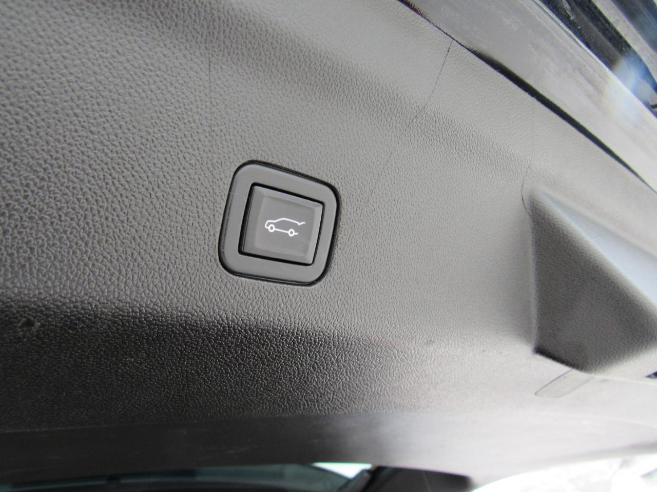 GMC Yukon XL AT4 4WD 2021