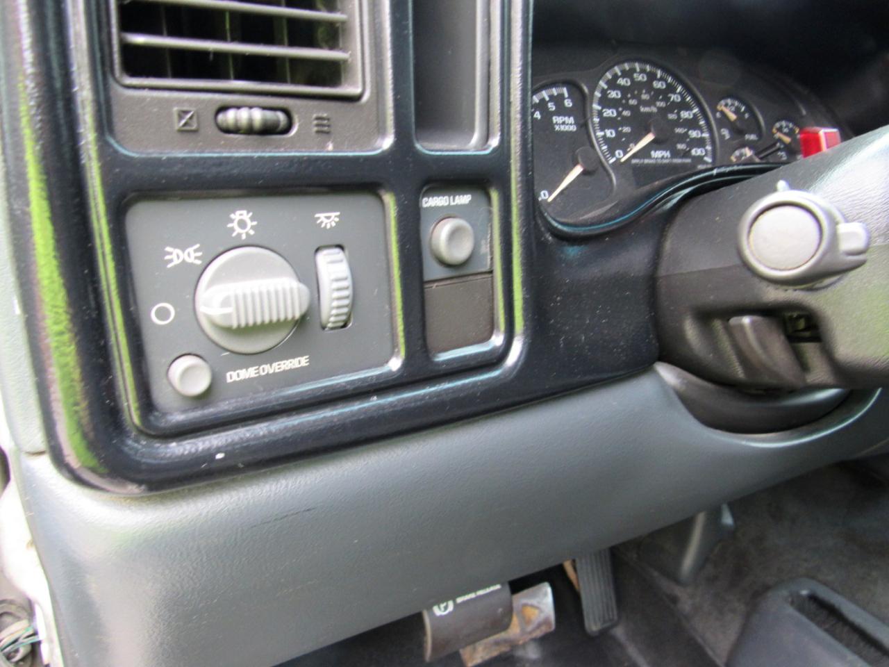 Chevrolet Silverado 2500HD LS Ext. Cab 4WD 2002
