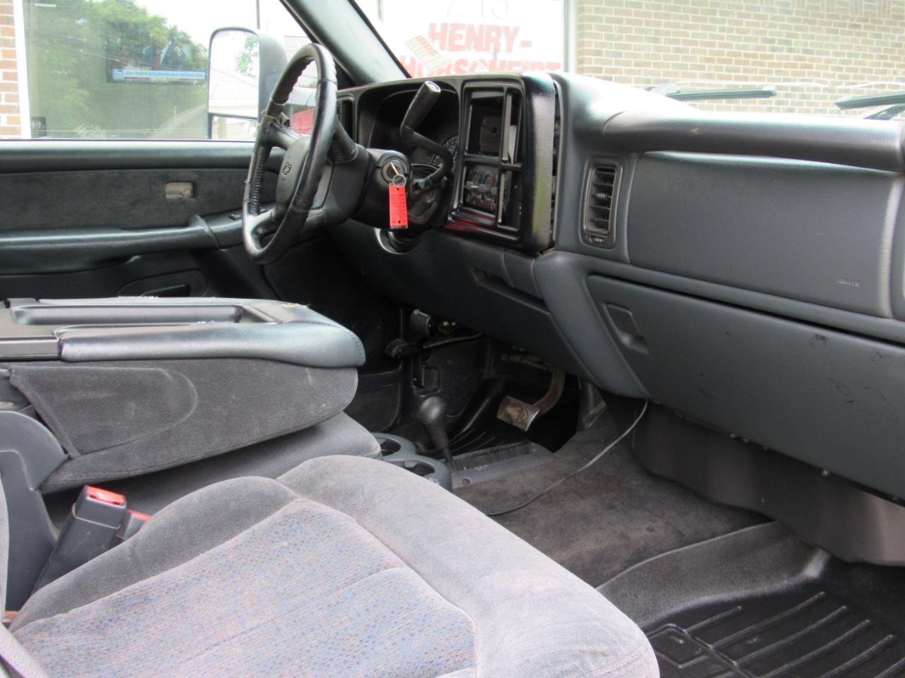 Chevrolet Silverado 2500HD LS Ext. Cab 4WD 2002
